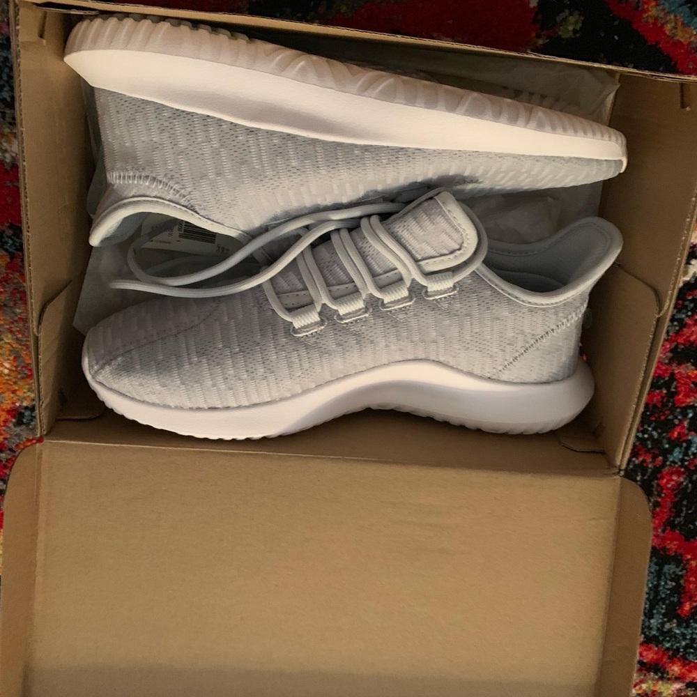NWT ADIDAS TUBULAR TENNIS SHOE